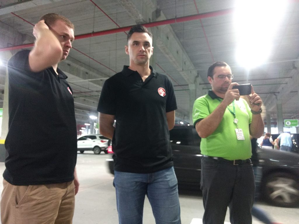 IMG_20170923_175654548_BURST000_COVER_TOP