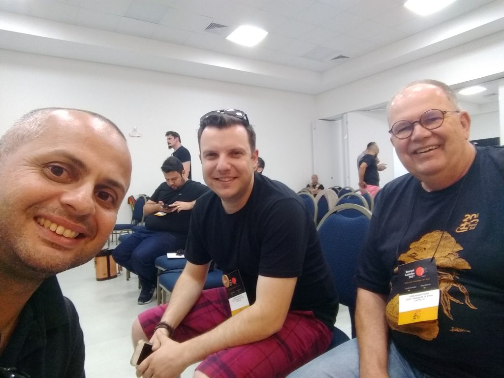 IMG_20171001_152531471_BURST001